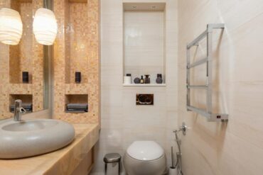 Een nieuw toilet in de badkamer kiezen zonder spijt achteraf